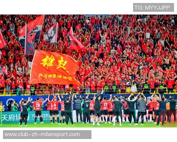 亚历斯祖告别上海海港正式加盟成都蓉城开启新征程